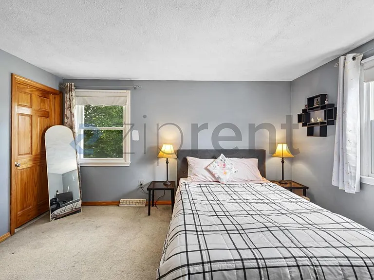 12 Thomas St — Photo 18