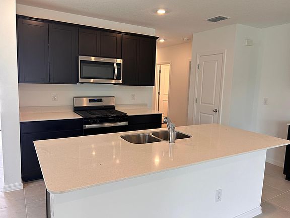 3rd image of 3932 Ivy Springs Ln