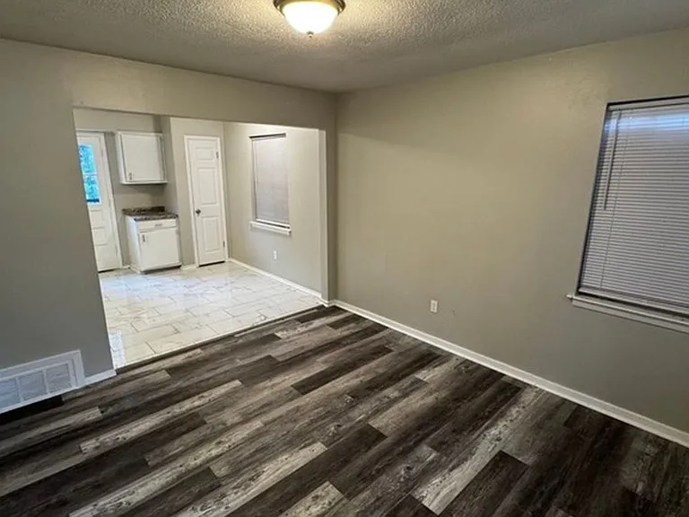 4264 Double Tree Rd — Photo 6