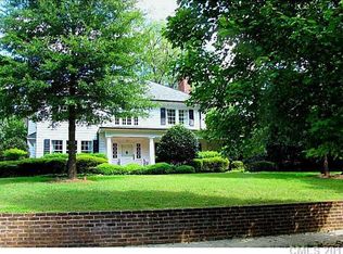 820 Edgehill Rd N, Charlotte, NC 28207