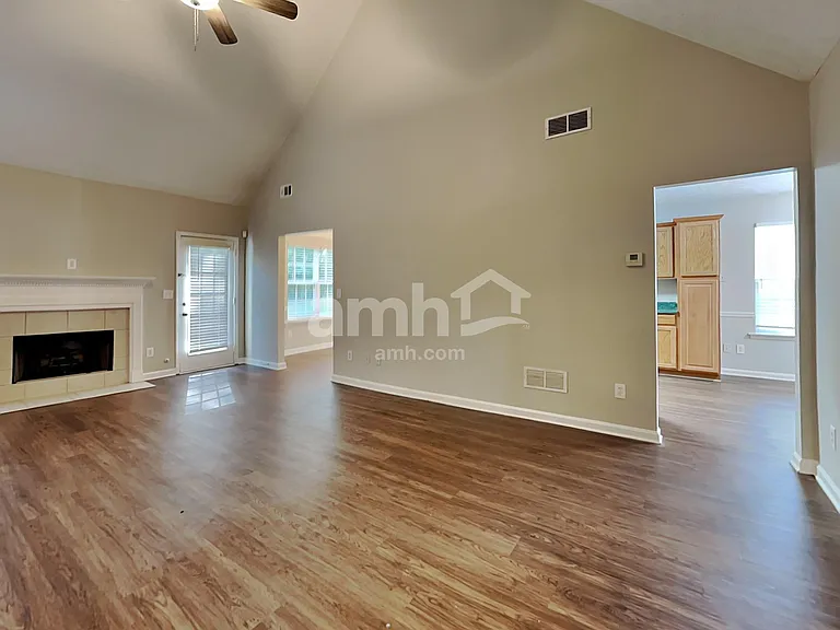 1225 Stephens Pond Vw — Photo 8