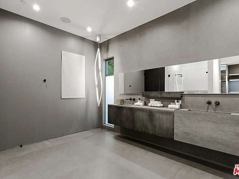 356 N La Jolla Ave — Photo 20