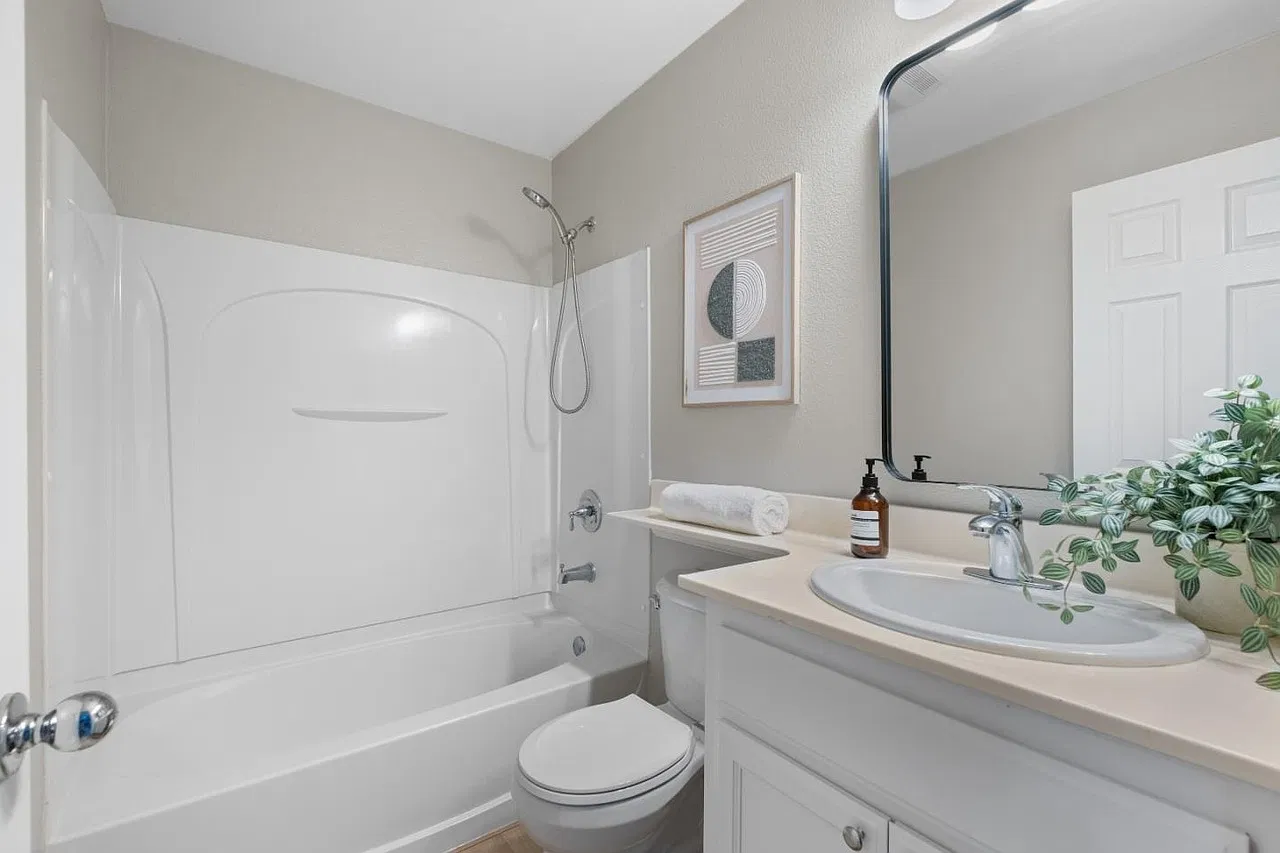 3 bed, 1530 sqft, $4,200 — Photo 3