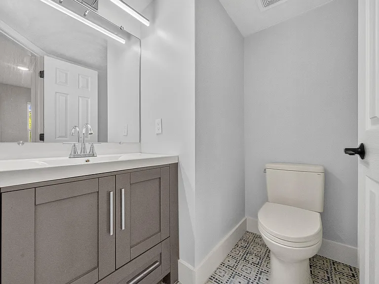 132 S Barrow Pl — Photo 15