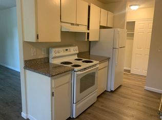 6500 SW Scholls Ferry Rd #8, Portland, OR 97223