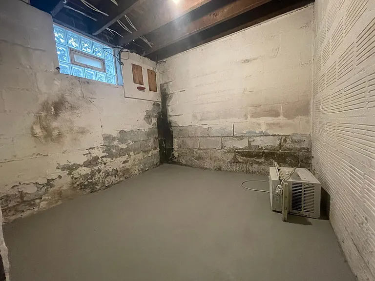 3937 Mintwood St #2 — Photo 32