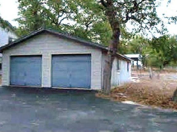 2nd image of 226 Oak Valley Dr