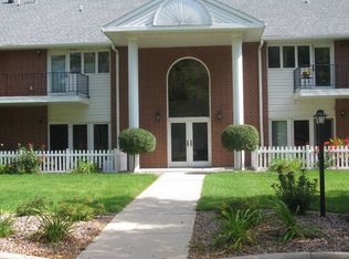 605 S 2nd St APT 8, Milbank, SD 57252