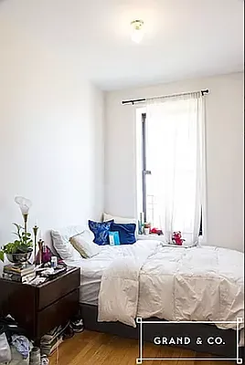 Rented by Grand & Co. | media 5