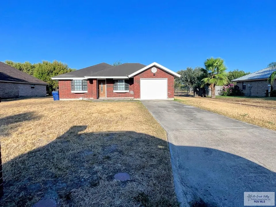 23084 Primavera Dr