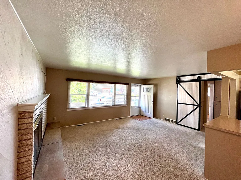 136 Fairway Dr — Photo 13