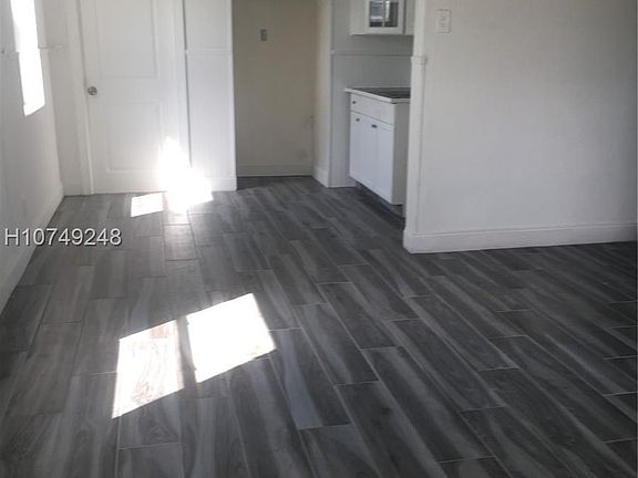2nd image of 2535 Wilson St #0