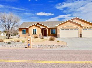 460 S Hahns Peak Ave, Pueblo West, CO 81007