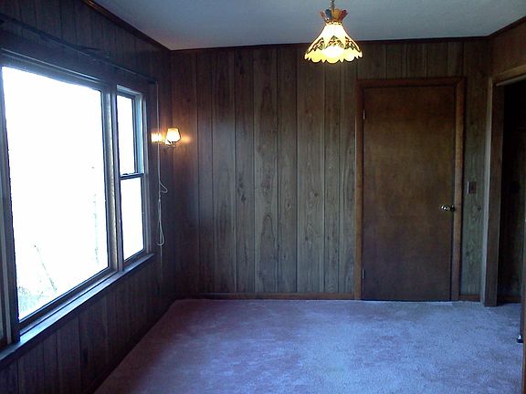 Den/bedroom/family room