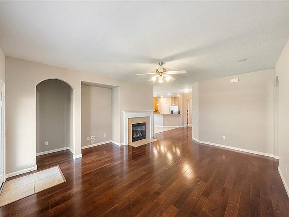 4th image of 31615 Summit Springs Ln