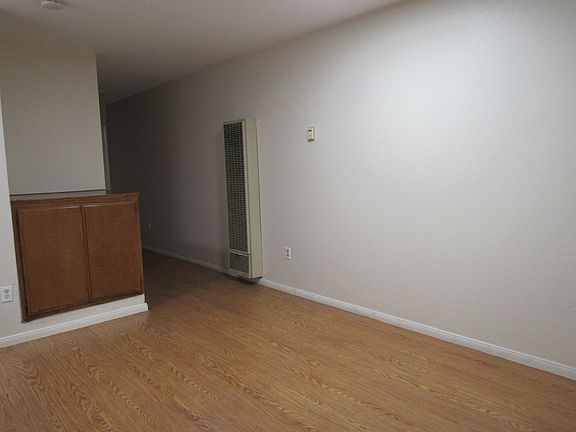 3rd image of 1100 Magnolia Ave #2