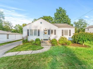 484 Cohassett Dr, Hermitage, PA 16148