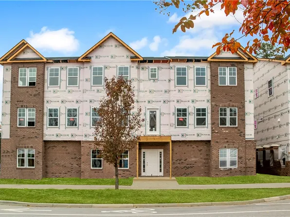 611 Commonwealth Dr, Yorktown, VA 23692