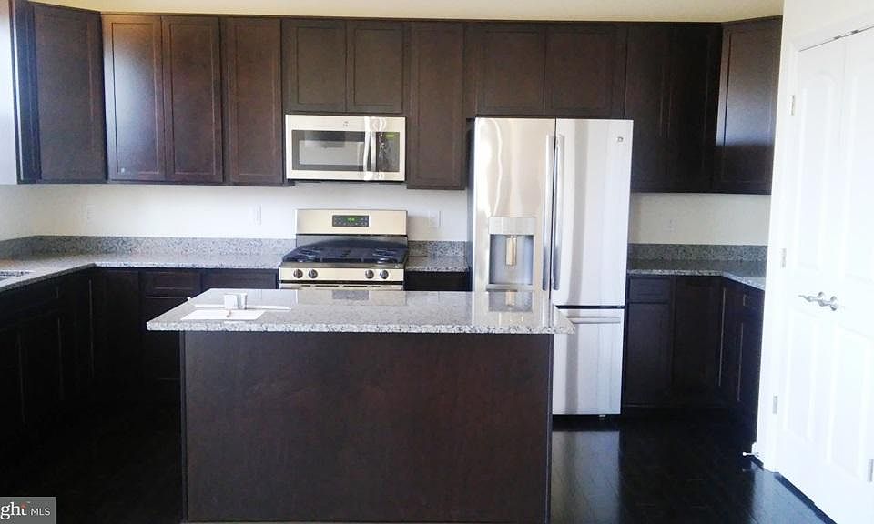 1st image of 36 Orchid Ln
