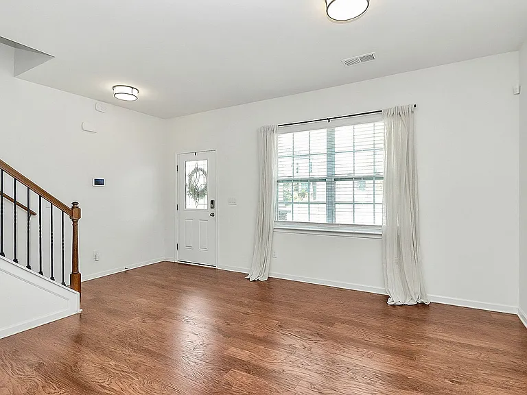 181 Atwater Landing Dr — Photo 5