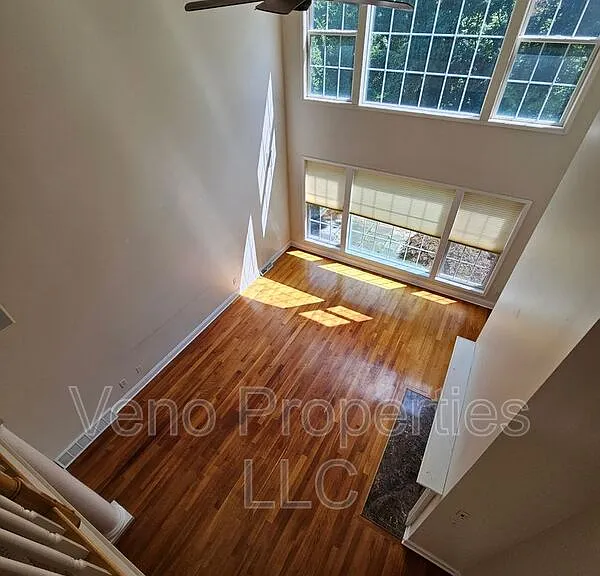 5 Brighton Ct — Photo 9