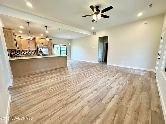 4th image of 4833 Nolan Ln
