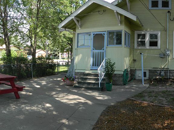2nd image of 622 W 26th St