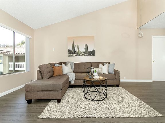 5th image of 4600 Lamont St #333
