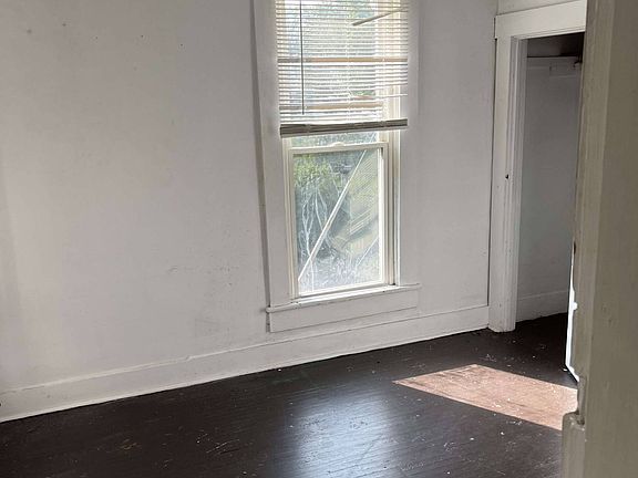 2nd image of 1336 W Market St