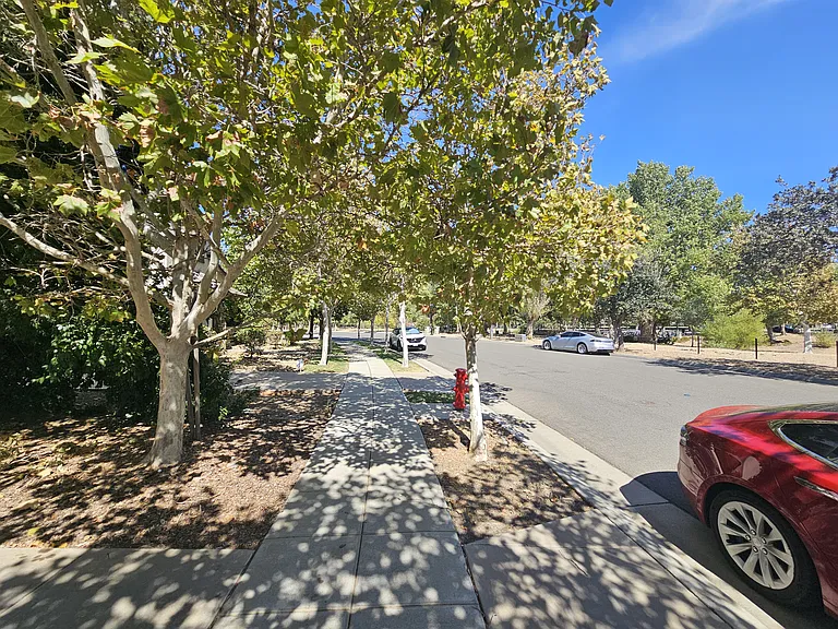 623 W Las Brisas Dr — Photo 5