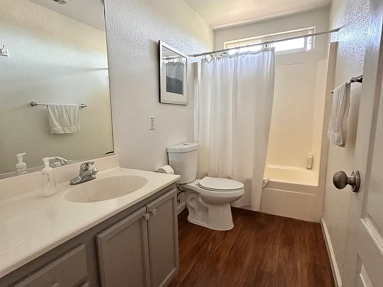 Bathroom - upstairs
