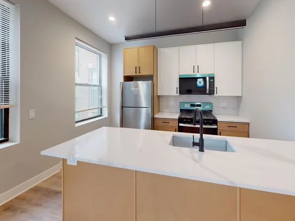2401 N Kedzie Blvd #2, Chicago, IL 60647