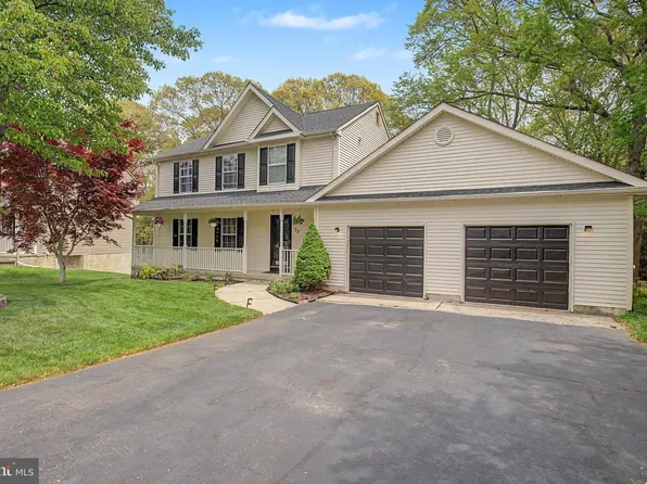 37 Sycamore Dr, Little Egg Harbor, NJ 08087