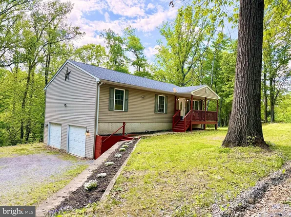 55 Red Squirrel Rd, Harpers Ferry, WV 25425