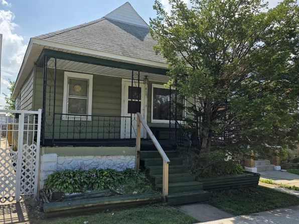 617 W 151st St, East Chicago, IN 46312