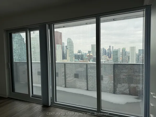 55 Cooper St, Toronto, ON
