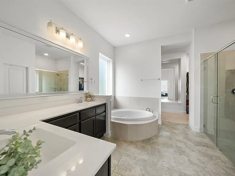 2211 Stone Lodge Ct — Photo 17