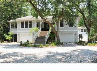 2633 Bluff Rd, Apalachicola, FL 32320