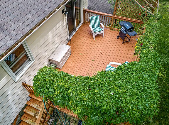 3rd image of 33574 N Ivy Ln