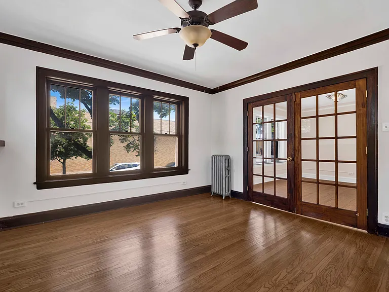 2437-2439 W Birchwood Ave #1W — Photo 3