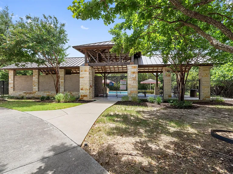 9412 Solana Vista Loop #B — Photo 24