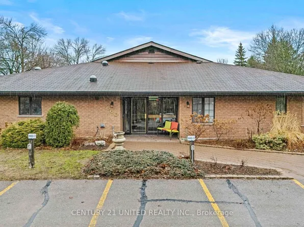 660 Whitaker St #3-4, Peterborough, ON K9H 7L5