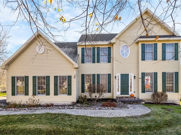 8006 Blarney Stone Way, Manlius, NY 13104