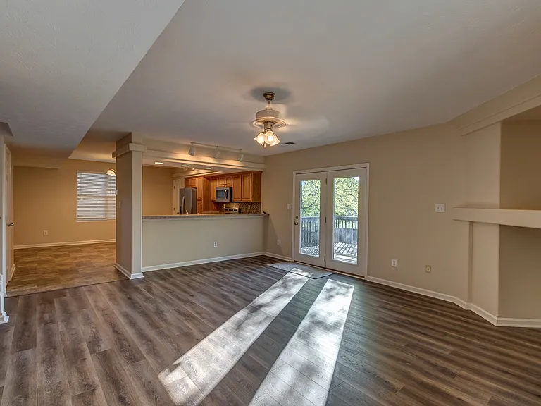 341 Darenia Ln — Photo 14