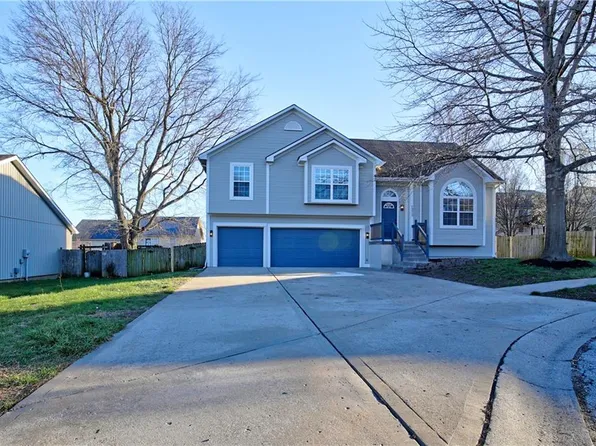 1213 NW Long Dr, Grain Valley, MO 64029