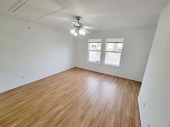 5th image of 720 Claremont Pkwy #A