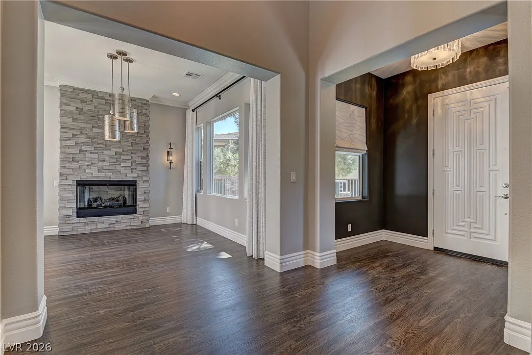 3 bed, 2.5 bath, 2985 sqft, $6,000 — Photo 4