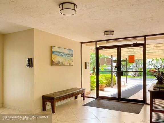 5th image of 3051 S Palm Aire Dr APT 401