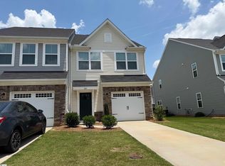 218 Hipps Crossing Dr, Simpsonville, SC 29680