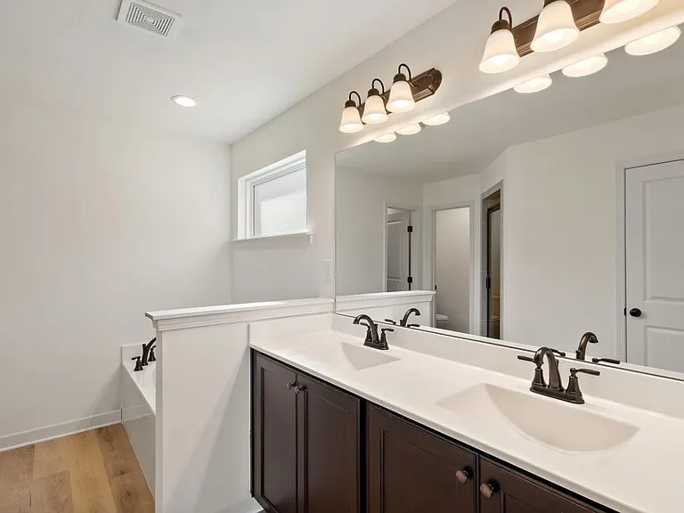 6275 Clover Ct — Photo 10
